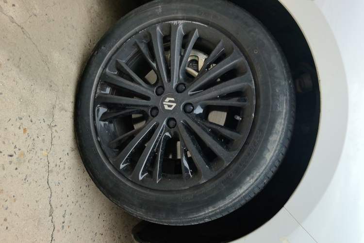 Used Leapmotor C01 2023 525 Comfort Edition Right Front Wheel Hub