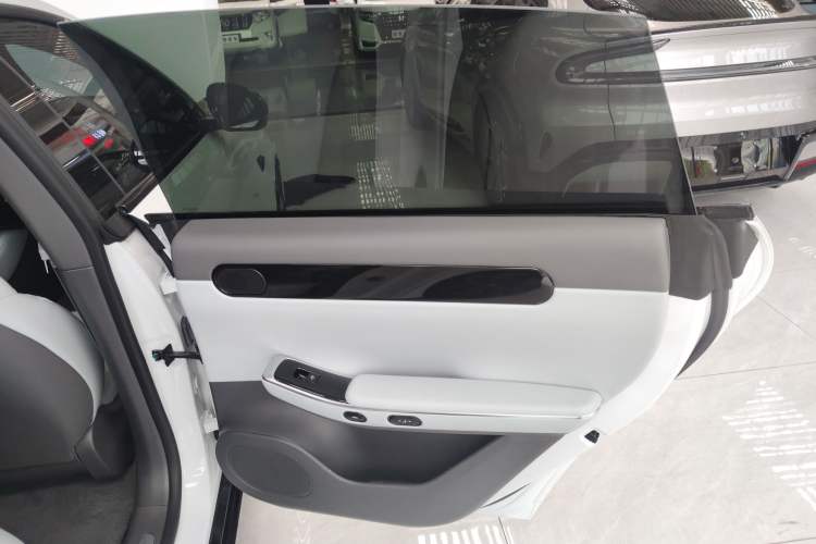 Used Leapmotor C01 2023 525 Comfort Edition Right Rear Door Interior