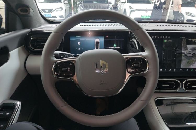 Used Leapmotor C01 2023 630 All-Wheel-Drive Performance Version Steering Wheel