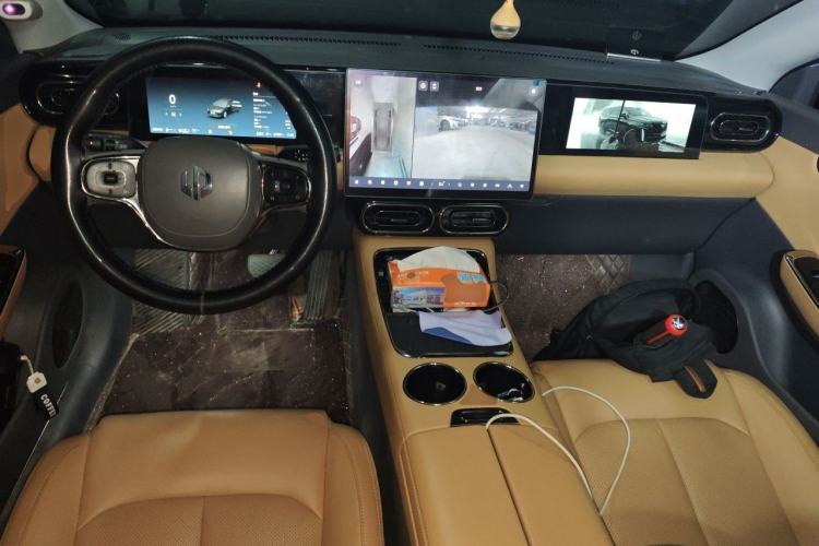 Used Leapmotor C01 2024 Range-Extended 216 Luxury Edition Center Console