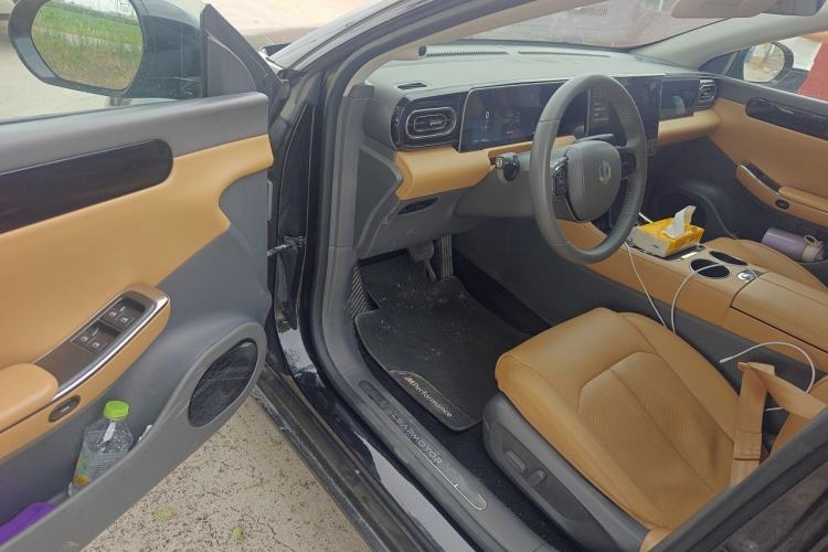 Used Leapmotor C01 2024 Pure Electric 525 Luxury Edition Driver Seat