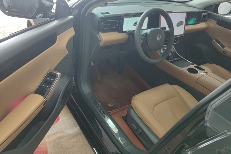 Used Leapmotor C01 2024 Range-Extended 216 Luxury Edition Driver Seat