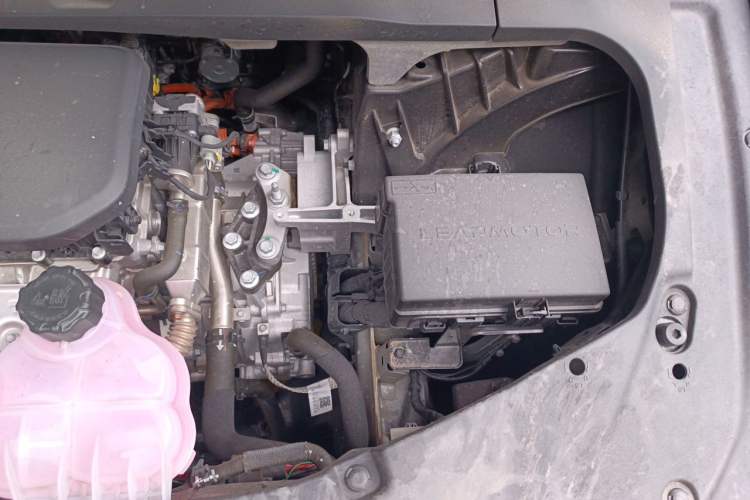 Used Leapmotor C01 2024 Range-Extended 216 Luxury Edition Engine Bay Left