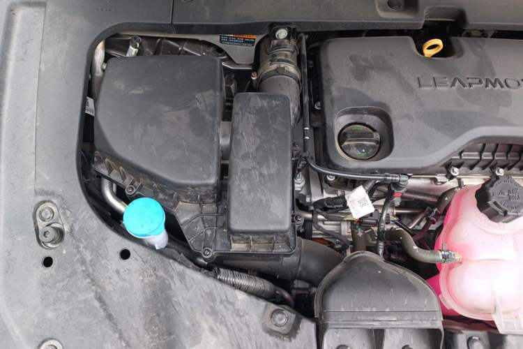 Used Leapmotor C01 2024 Range-Extended 216 Luxury Edition Engine Bay Right