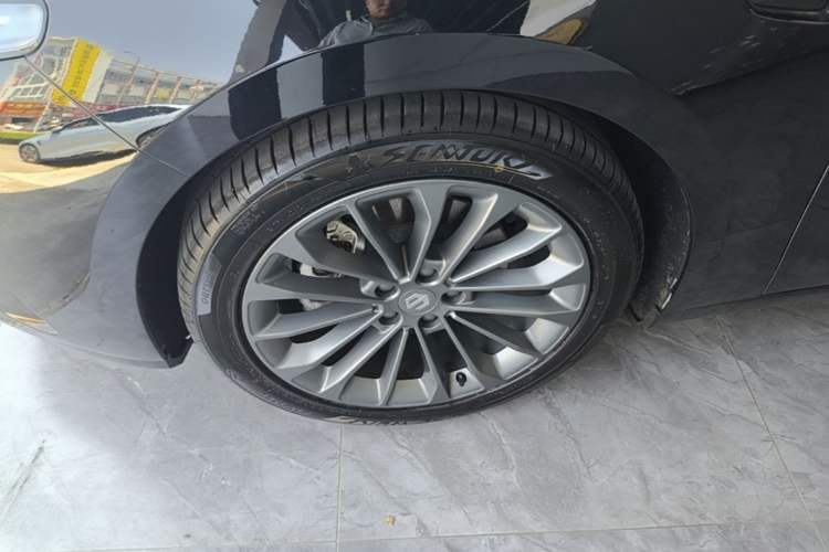 Used Leapmotor C01 2024 Range-Extended 216 Luxury Edition Left Front Wheel Hub