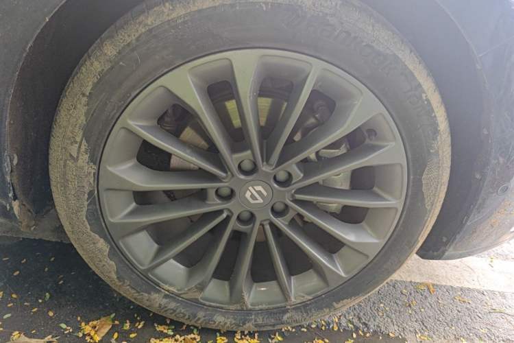 Used Leapmotor C01 2024 Range-Extended 216 Luxury Edition Right Front Wheel Hub