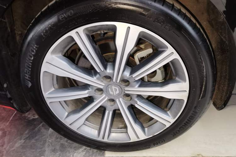 Used Leapmotor C01 2024 All-Electric 625 Deluxe Edition Right Rear Wheel Hub