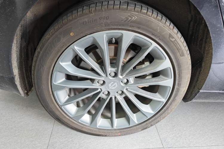 Used Leapmotor C01 2024 Range-Extended 216 Luxury Edition Right Rear Wheel Hub