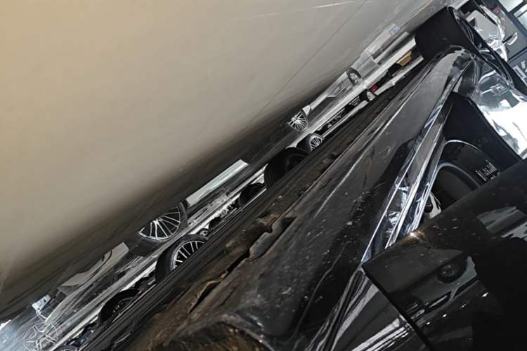Used Leapmotor C01 2024 Pure Electric 525 Smart Drive Edition Right Side Sill