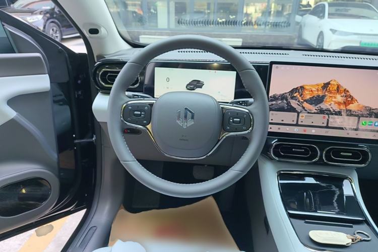 Used Leapmotor C01 2024 Range-Extended 216 Luxury Edition Steering Wheel