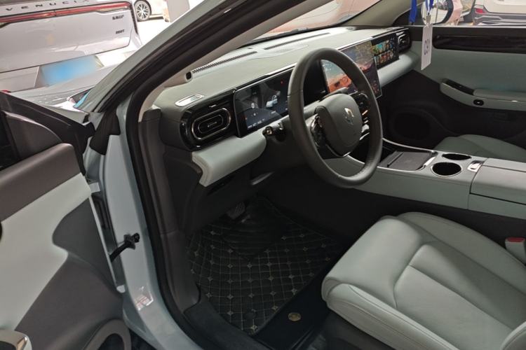 Used Leapmotor C01 2024 Range-Extended 216 Luxury Edition Driver Seat