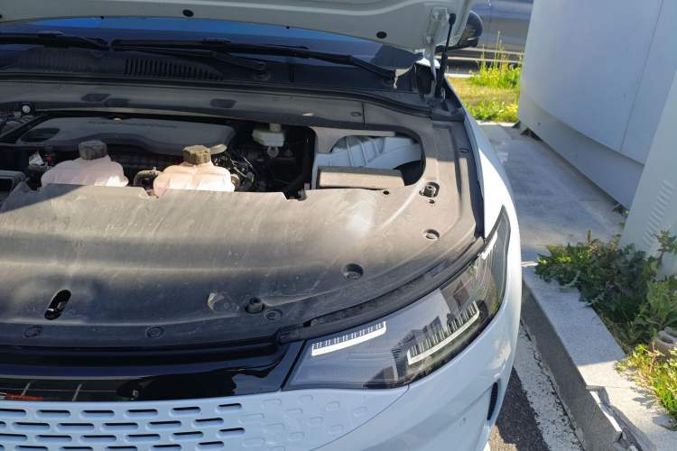 Used Leapmotor C01 2024 Range-Extended 216 Luxury Edition Engine Bay Left