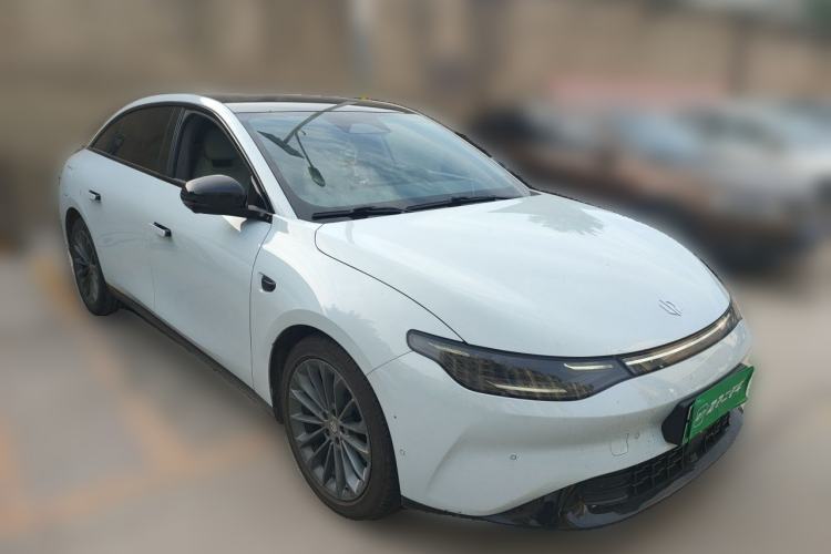 Used Leapmotor C01 2024 Pure Electric 525 Luxury Edition Front Right 45 Deg