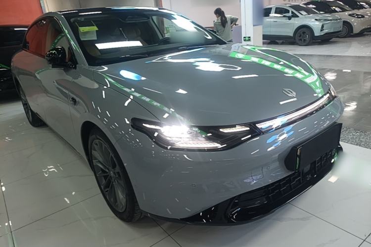 Used Leapmotor C01 2024 Pure Electric 525 Luxury Edition Front Right 45 Deg