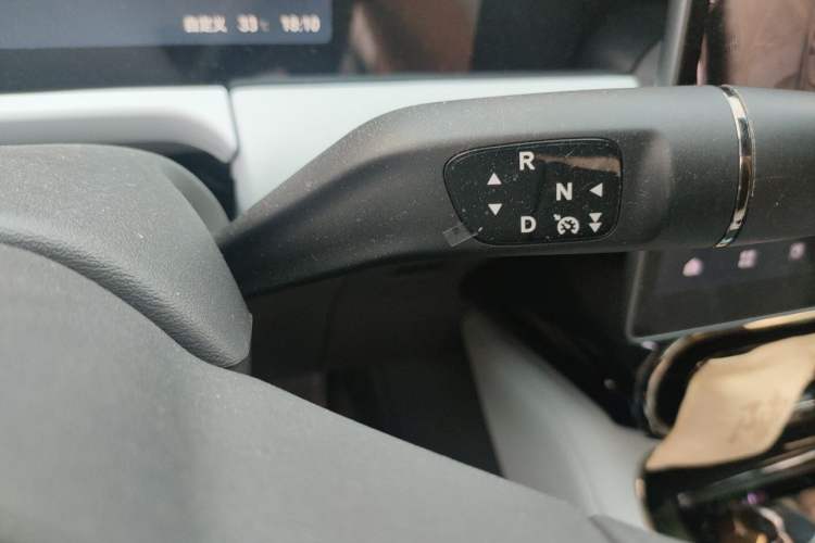 Used Leapmotor C01 2024 Pure Electric 525 Luxury Edition Gear Lever