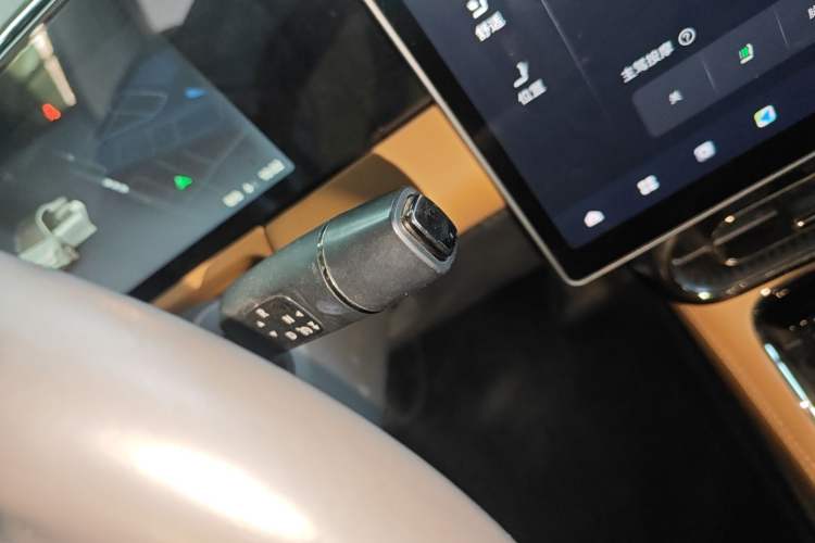 Used Leapmotor C01 2024 Pure Electric 525 Luxury Edition Gear Lever