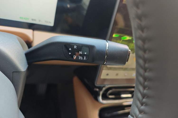 Used Leapmotor C01 2024 Pure Electric 525 Luxury Edition Gear Lever