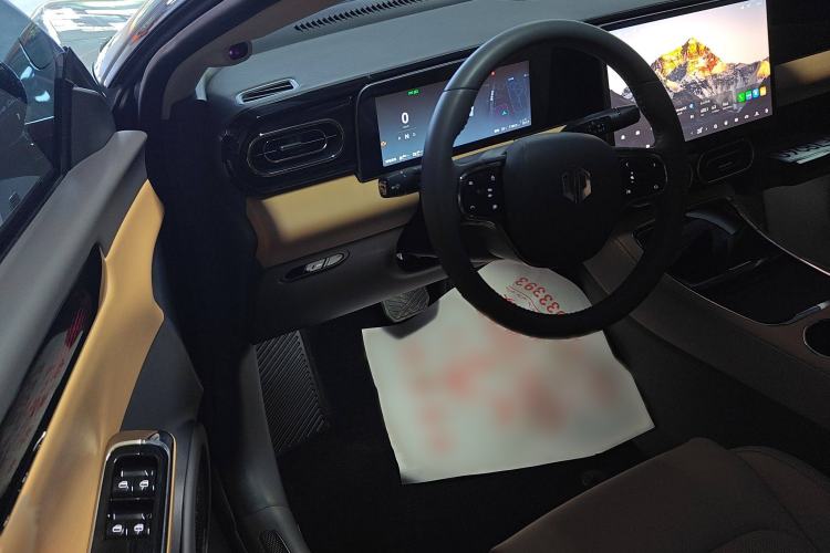 Used Leapmotor C01 2024 Range-Extended 216 Luxury Edition Interior 2