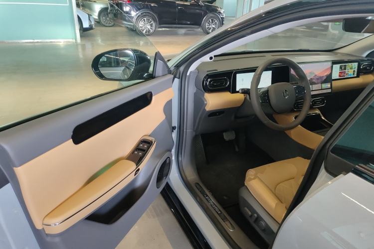 Used Leapmotor C01 2024 Pure Electric 525 Luxury Edition Interior 3