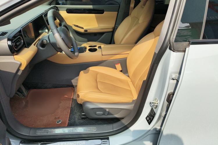 Used Leapmotor C01 2024 Range-Extended 216 Luxury Edition Left Front Seat