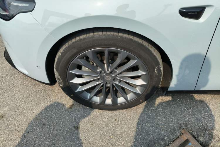 Used Leapmotor C01 2024 Range-Extended 216 Luxury Edition Left Front Wheel Hub