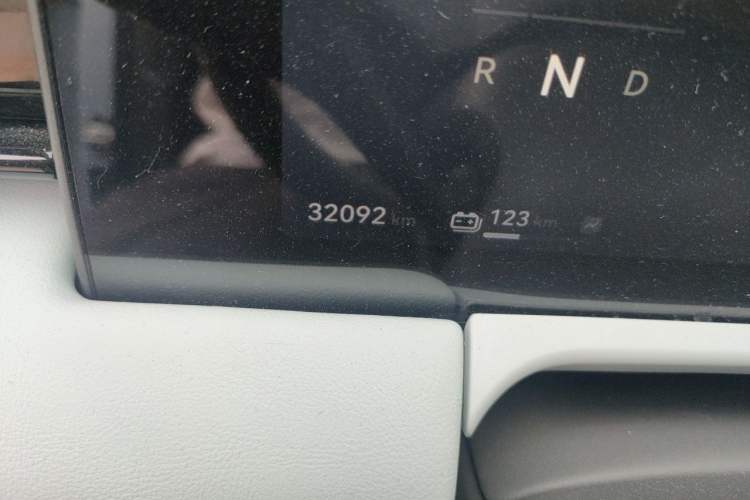 Used Leapmotor C01 2024 Pure Electric 525 Luxury Edition Odometer Close Up