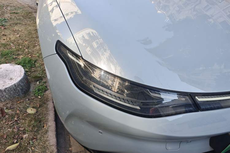 Used Leapmotor C01 2024 Pure Electric 525 Luxury Edition Right Front Headlight