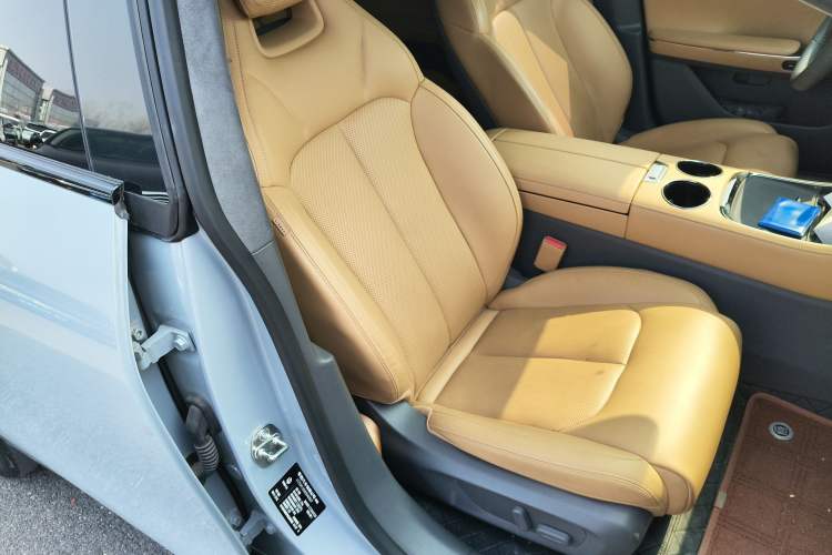 Used Leapmotor C01 2024 Range-Extended 216 Luxury Edition Right Front Seat