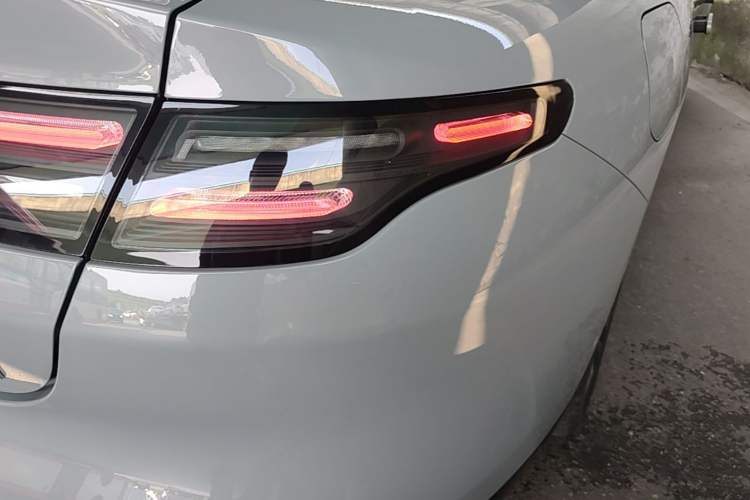 Used Leapmotor C01 2024 Pure Electric 525 Luxury Edition Right Rear Taillight