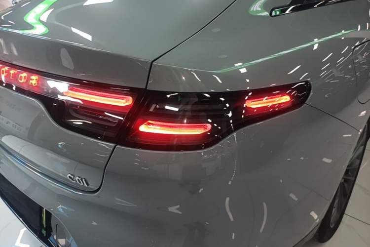 Used Leapmotor C01 2024 Pure Electric 525 Luxury Edition Right Rear Taillight