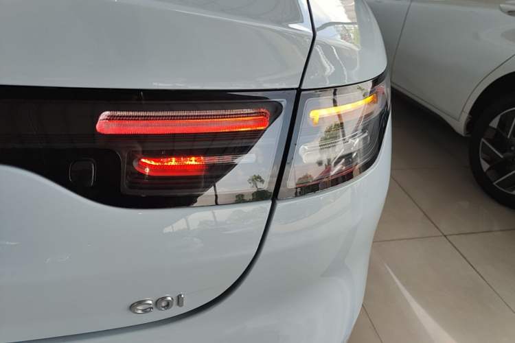 Used Leapmotor C01 2024 Pure Electric 525 Luxury Edition Right Rear Taillight