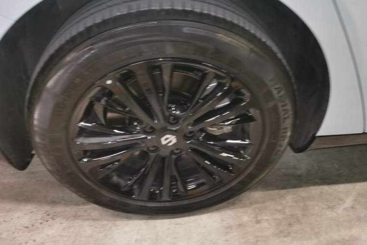 Used Leapmotor C01 2024 Range-Extended 216 Comfort Edition Right Rear Wheel Hub