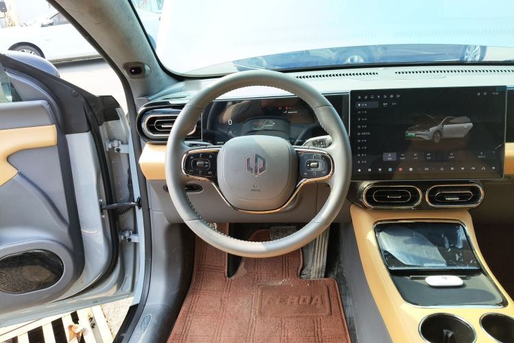 Used Leapmotor C01 2024 Range-Extended 216 Luxury Edition Steering Wheel