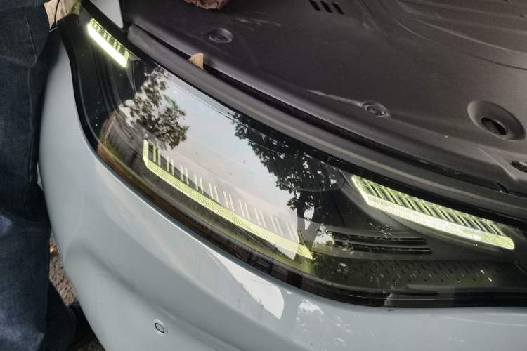 Used Leapmotor C01 2024 Pure Electric 525 Luxury Edition Right Front Headlight