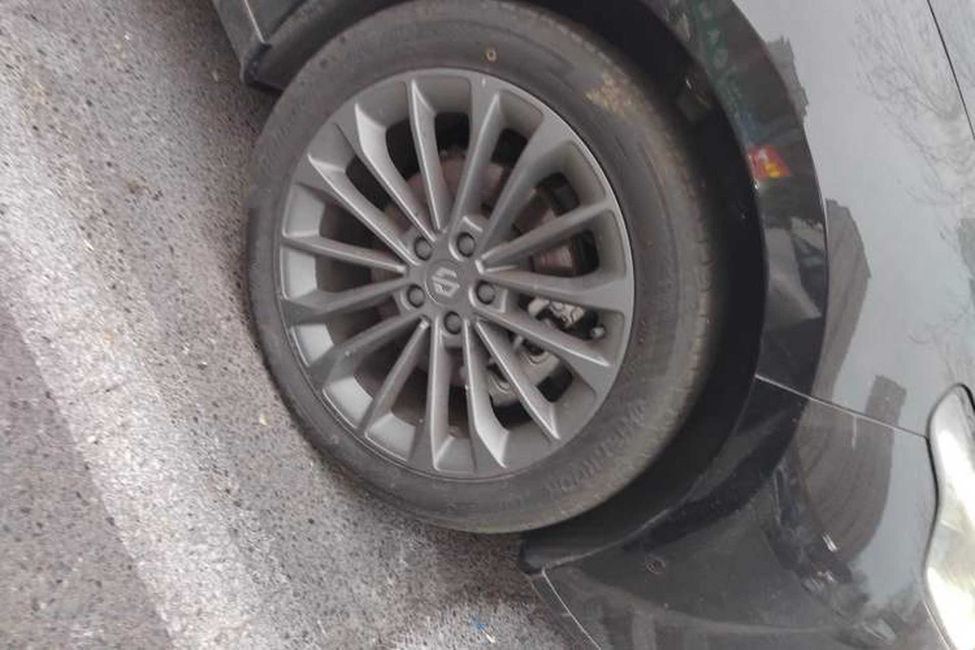 Used Leapmotor C01 2024 Range-Extended 216 Luxury Edition Right Front Wheel Hub