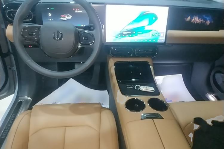 Used Leapmotor C01 2024 Pure Electric 525 Luxury Edition Center Console