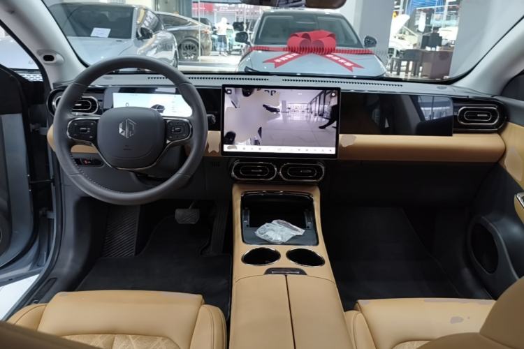 Used Leapmotor C01 2024 Pure Electric 525 Luxury Edition Center Console