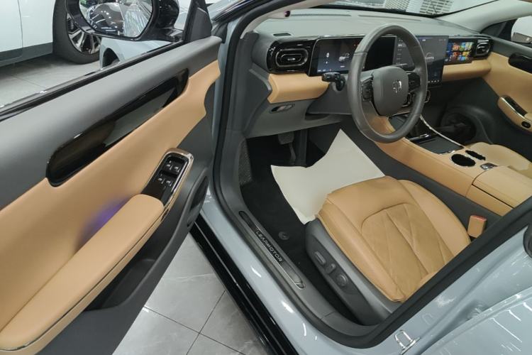 Used Leapmotor C01 2024 Pure Electric 525 Luxury Edition Driver Seat