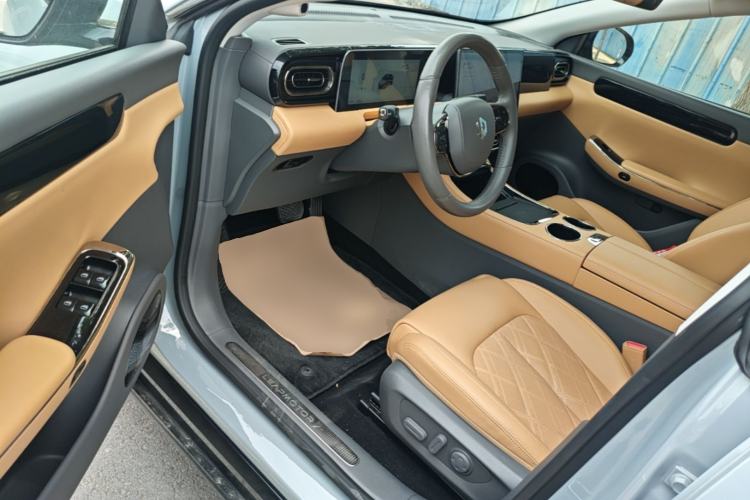 Used Leapmotor C01 2024 Pure Electric 525 Luxury Edition Driver Seat