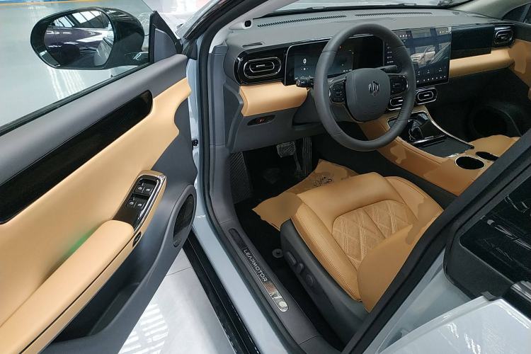 Used Leapmotor C01 2024 Pure Electric 525 Luxury Edition Driver Seat