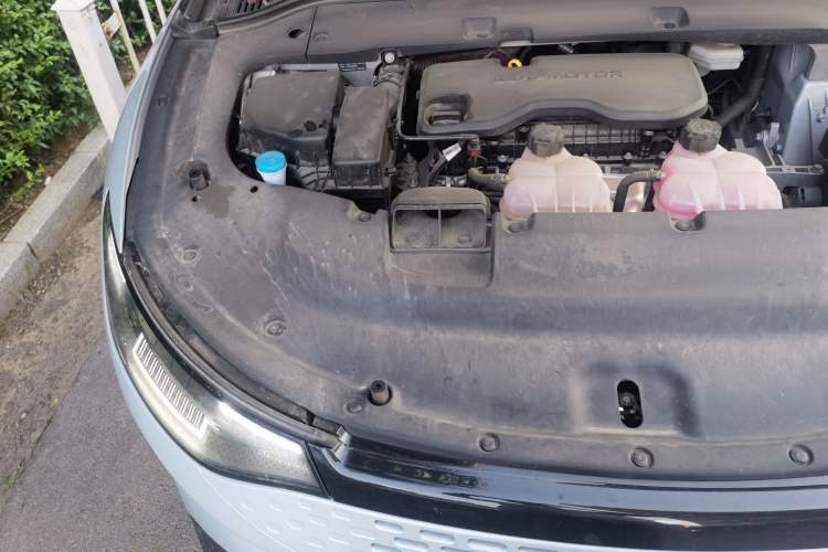 Used Leapmotor C01 2024 Range-Extended 216 Luxury Edition Engine Bay Right
