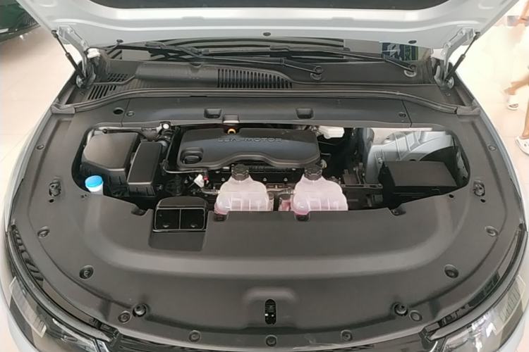 Used Leapmotor C01 2024 Range-Extended 316 Deluxe Edition Engine Bay
