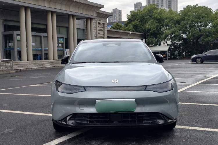 Used Leapmotor C01 2024 Pure Electric 525 Luxury Edition Exterior 1