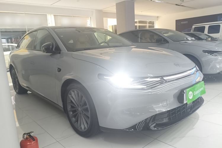 Used Leapmotor C01 2024 Pure Electric 525 Luxury Edition Front Right 45 Deg