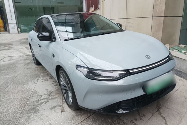 Used Leapmotor C01 2024 Pure Electric 525 Luxury Edition Front Right 45 Deg
