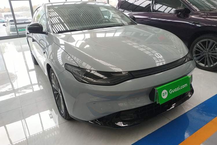 Used Leapmotor C01 2024 Pure Electric 525 Luxury Edition Front Right 45 Deg