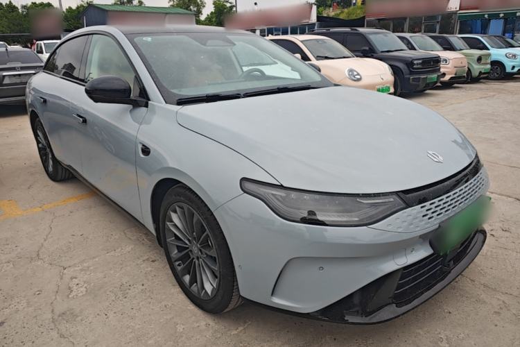 Used Leapmotor C01 2024 Range-Extended 316 Deluxe Edition Front Right 45 Deg