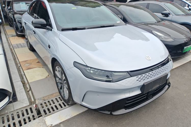 Used Leapmotor C01 2024 Range-Extended 216 Luxury Edition Front Right 45 Deg