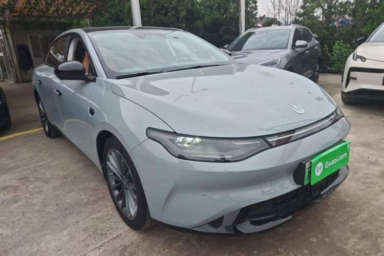 Used Leapmotor C01 2024 Pure Electric 525 Luxury Edition Front Right 45 Deg