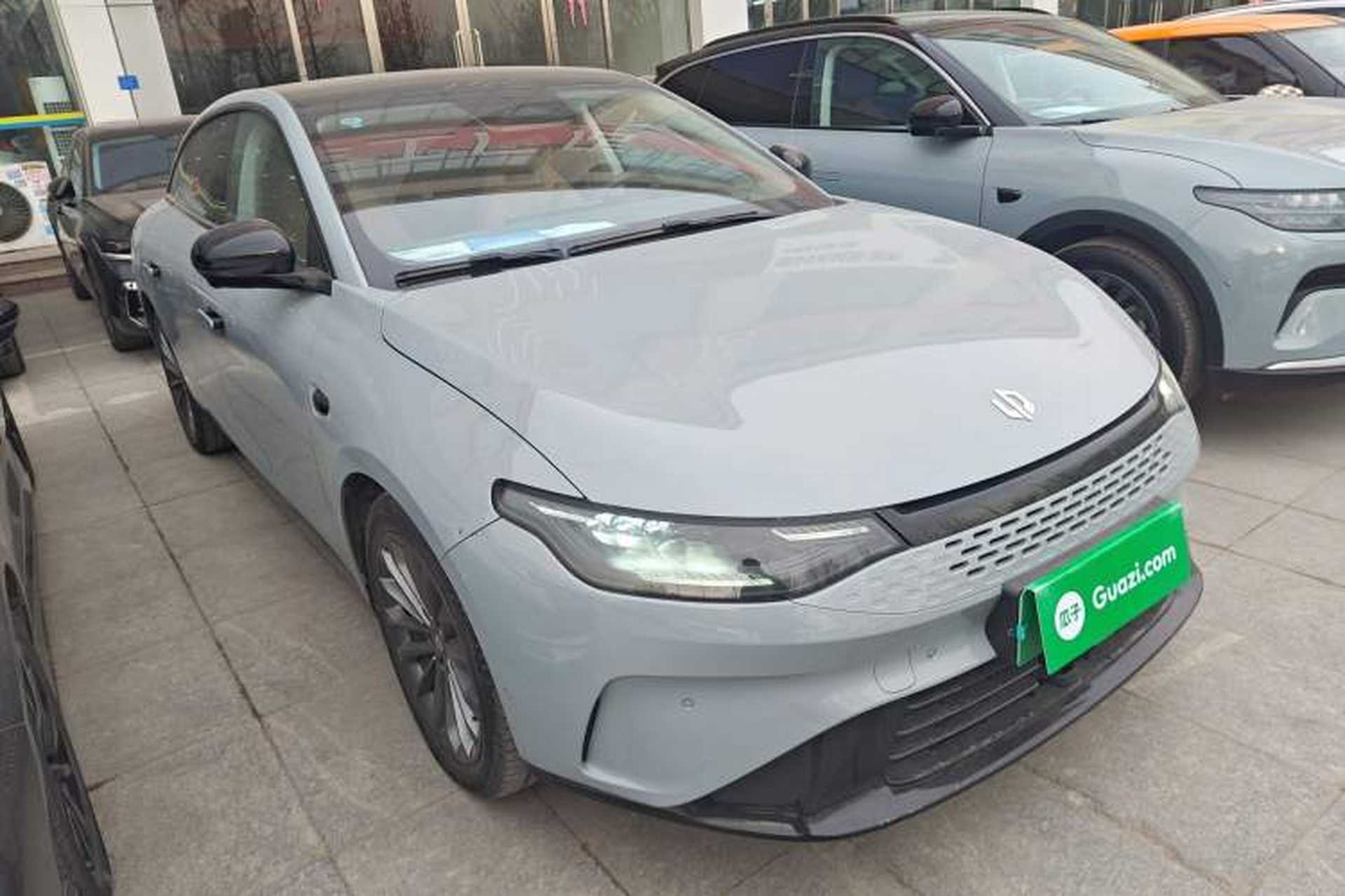 Used Leapmotor C01 2024 Range-Extended 316 Deluxe Edition Front Right 45 Deg
